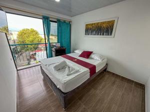 HOTEL COLONIAL santorini colombiano