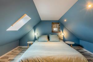 Le gîte de Saint Mathieu, longère pleine de charme au bout du monde ! jacuzzi extérieur vue sur la campagne, salle de billard