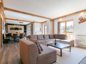 Kaiser Residence Top 2