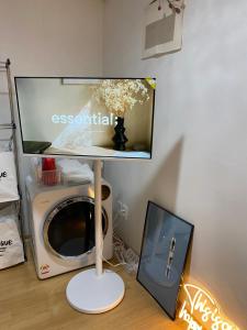 Stay in Hannam Twin Room a shared house format