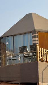 LUXURY camp