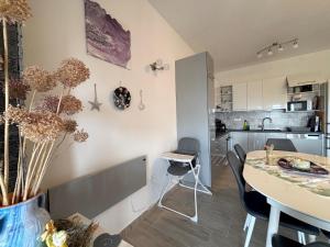 Apartments with parking space Lukoran, Ugljan - 24366