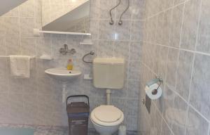 Apartments with parking space Punat, Krk - 24812