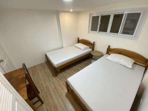 6 Bedroom Guesthouse near Camp John Hay