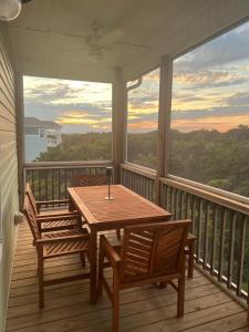 2 Family Coastal Escape