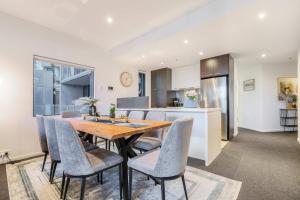 VAQUAY Anchor & Abode In Docklands