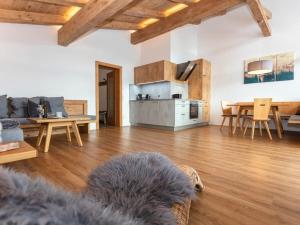 Apartment in Unken with Wi-Fi and parking