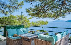 Holiday Home Prigradica 05