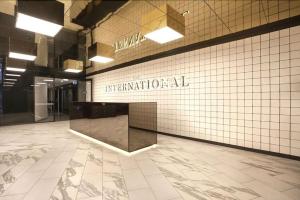 IN2103-Exquisite View with Balcony 2BR Apt Next to Crown DFO South Melbourne Market