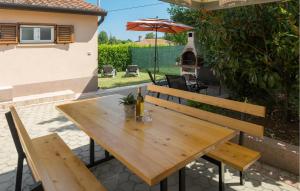 Amazing Home In Labin With Wifi