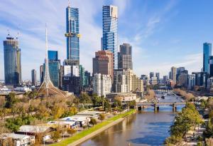 IN2103-Exquisite View with Balcony 2BR Apt Next to Crown DFO South Melbourne Market