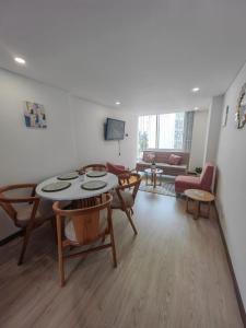 Modern and Cozy Las Camelias