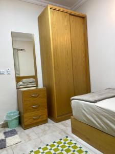 شقه فرش فندقي داخل كمبوند حدائق بدر