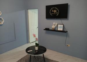 Mjk Dacha Ja - Kingston