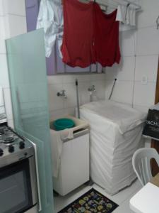 Quarto em apartamento no cabula