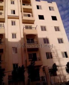 شقه فرش فندقي داخل كمبوند حدائق بدر