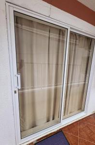 Habitación con perfecta ubicación, privacidad y comodidad