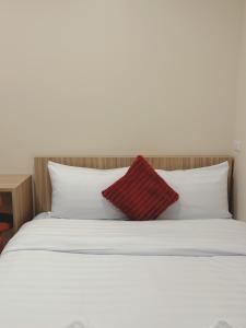 Easy Hotel - 1 min Train Station