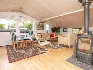 6 person holiday home in Sæby