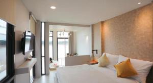 The River House Chiangkhan Hotel