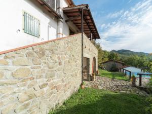 Rustic Chalet with Pool