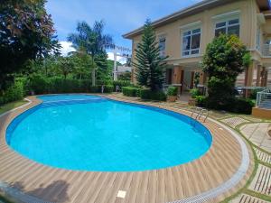 Studio deluxe with Balcony, Swimming pool and gym in Puerto Princesa, Palawan