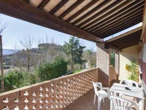 Apartment near Donatello Sculpture