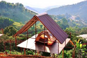 บ้านกระจก - Raiwassana Baandoy