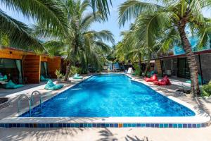 คินโจ พาร์ค รีสอร์ต - ใกล้วัดเจดีย์ ไอ้ไข่