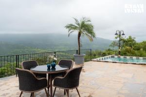 StayVista at Apukaa Hills with Karaoke, Pool