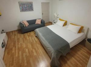 Cozy apartment near hospital