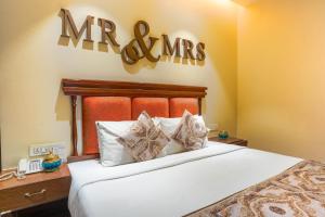 Stamps Golden Lagoon by Eight Continents - Opposite to Golden Temple