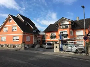 PENSION JÄGER - der Geheimtipp am Europa-Park - Rust