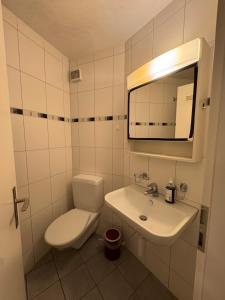 Studio 102 - Riverside