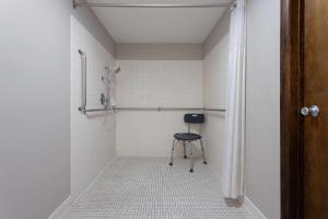 Days Inn and Suites by Wyndham Downtown Missoula-University