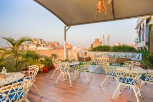 Stamps Golden Lagoon by Eight Continents - Opposite to Golden Temple