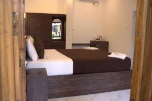 Puthooram Seaview Cliff Resort