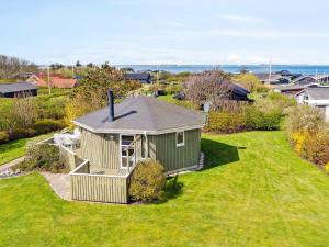 4 person holiday home in Vinderup-By Traum