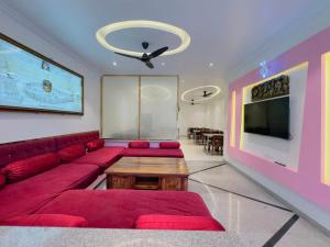 Hotel Jyotirlinga- One Way to Mahakal Temple