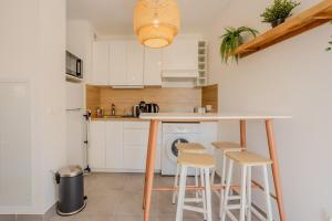 Nice 2 pièces charmant proche port et transports