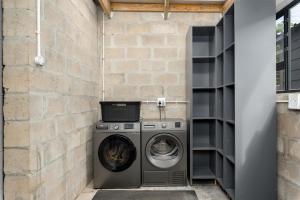 Luxury Family Villa with Pool, Gym & Bonfire Area