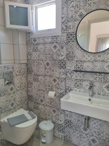Sunset Apartments & Studios