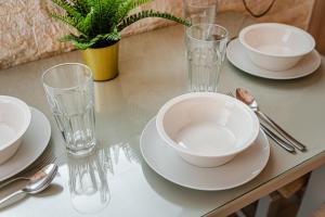 Serenity Family Apartment 2BR, AC and Balcony in Buda