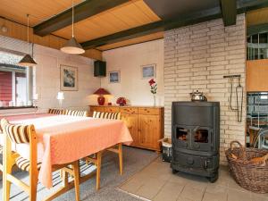 6 person holiday home in Ulfborg