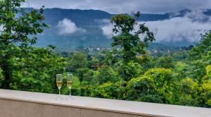 SaffronStays Roman Holiday