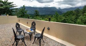 SaffronStays Roman Holiday