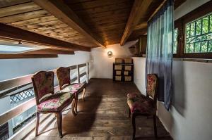 Casa Laghetto in the countryside with a shared pool