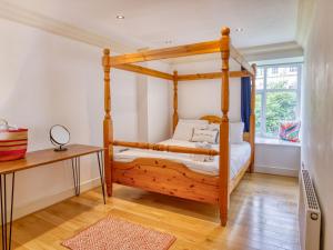 Central Penthouse Apartment Pass The Keys