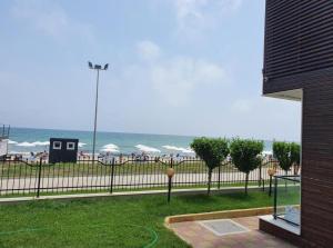 Amara Butik on the first line