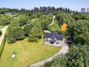 8 person holiday home in Spøttrup-By Traum